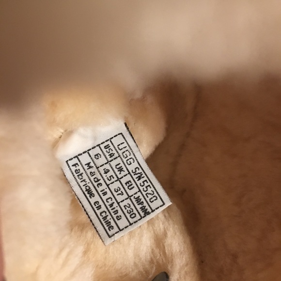 UGGS suede shearling zipper boot. - Picture 7 of 8